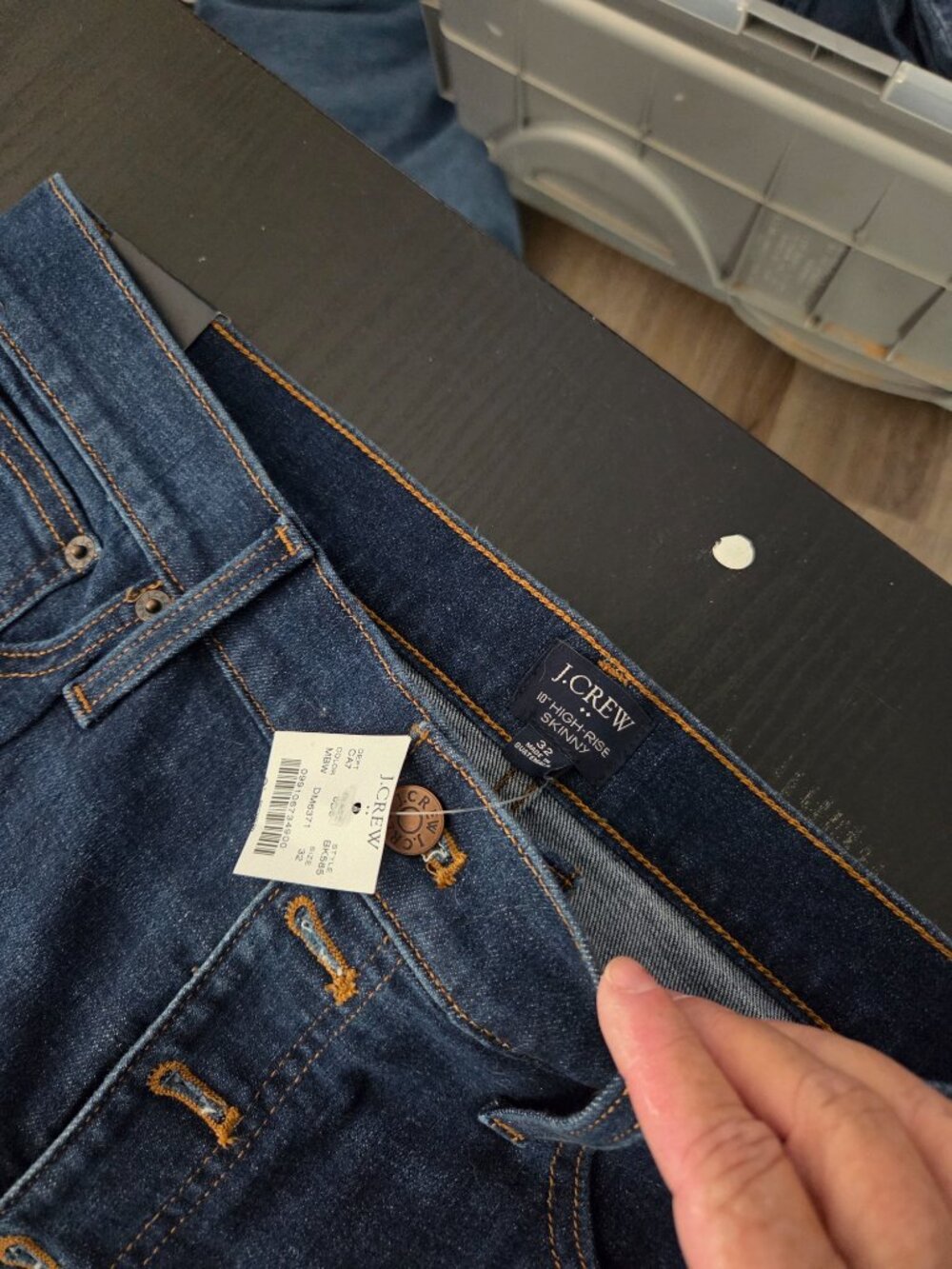 Jeans - Picture 2 of 6